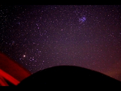 Pleiadene med refleksjonståke og Hyadene. Foto: RS,  Hågår-observatoriet.
